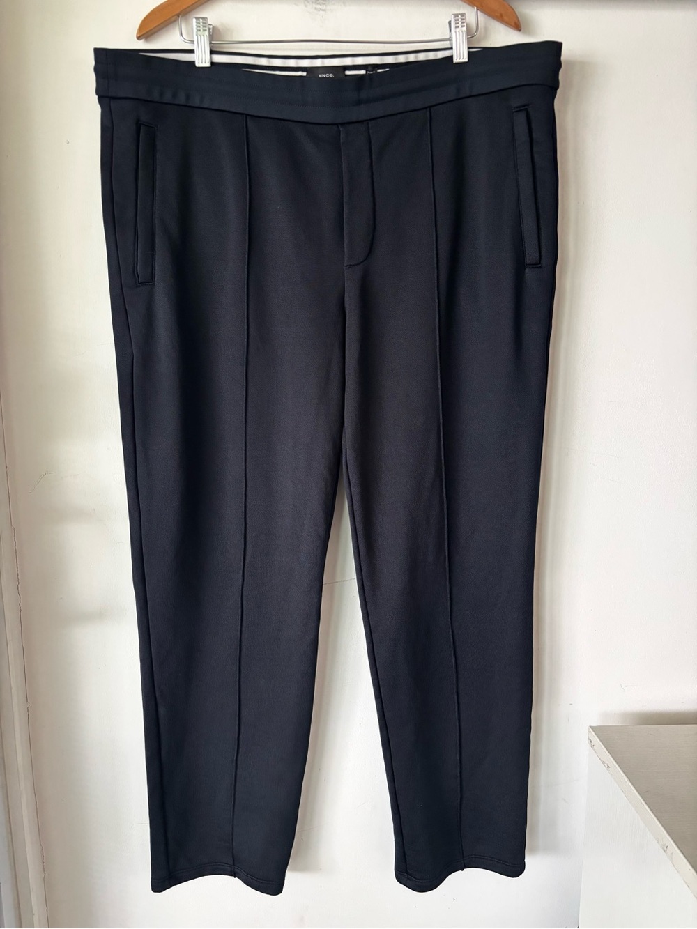Vince Men’s Black Track Elastic Waistband Pants Size XL